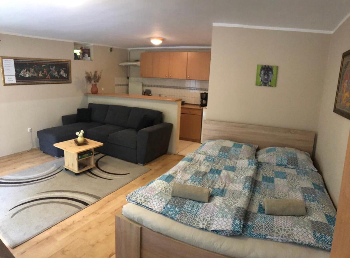 Tulipan Apartman Eger Zewnętrze zdjęcie