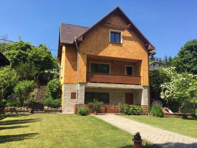 Tulipan Apartman Eger Zewnętrze zdjęcie