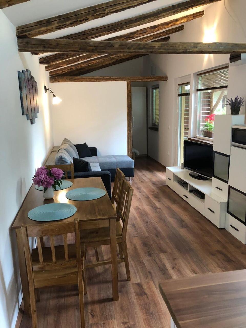 Tulipan Apartman Eger Zewnętrze zdjęcie